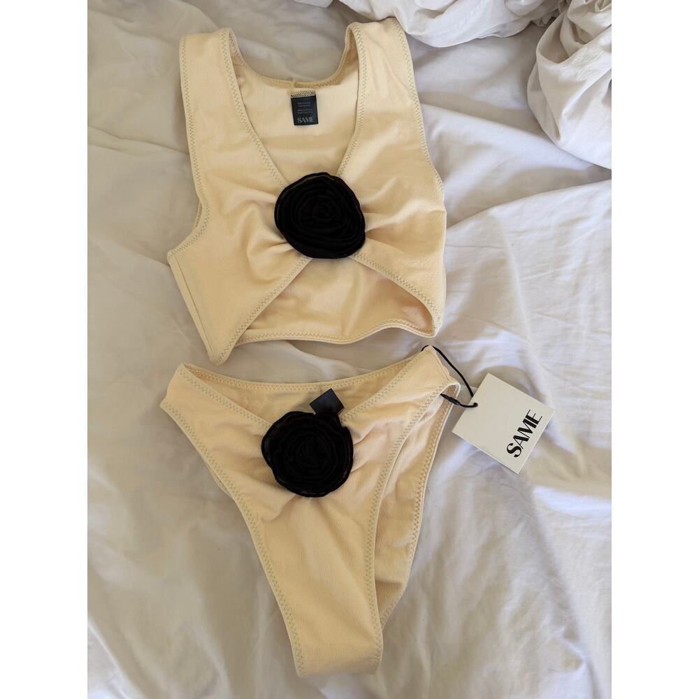 Same LA Rosette Bikini Set Cream Black